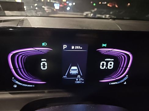 Certified 2024 Kia Seltos LX image 14