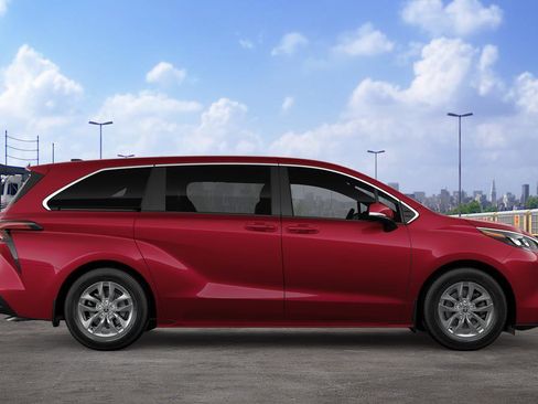 New 2026 Toyota Sienna LE FWD image 14