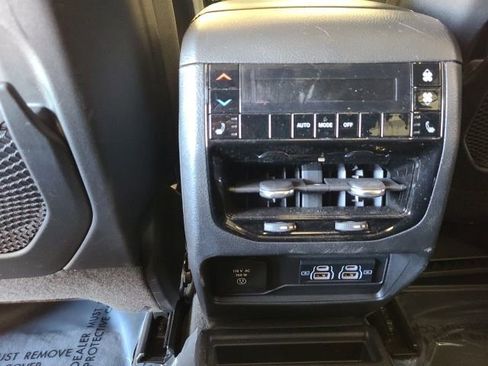 Certified 2024 Jeep Grand Cherokee L Limited w/ Luxury Tech Group II image 31