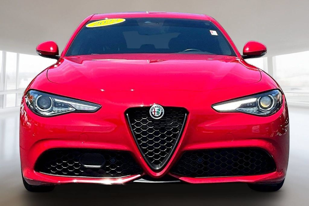 Used 2022 Alfa Romeo Giulia Sprint AWD/4WD image 2