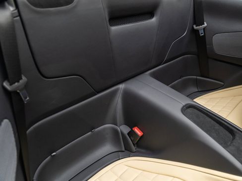 Used 2025 Ferrari Roma Spider image 47