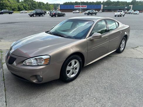Used 2006 Pontiac Grand Prix w/ Preferred Package FWD image 10