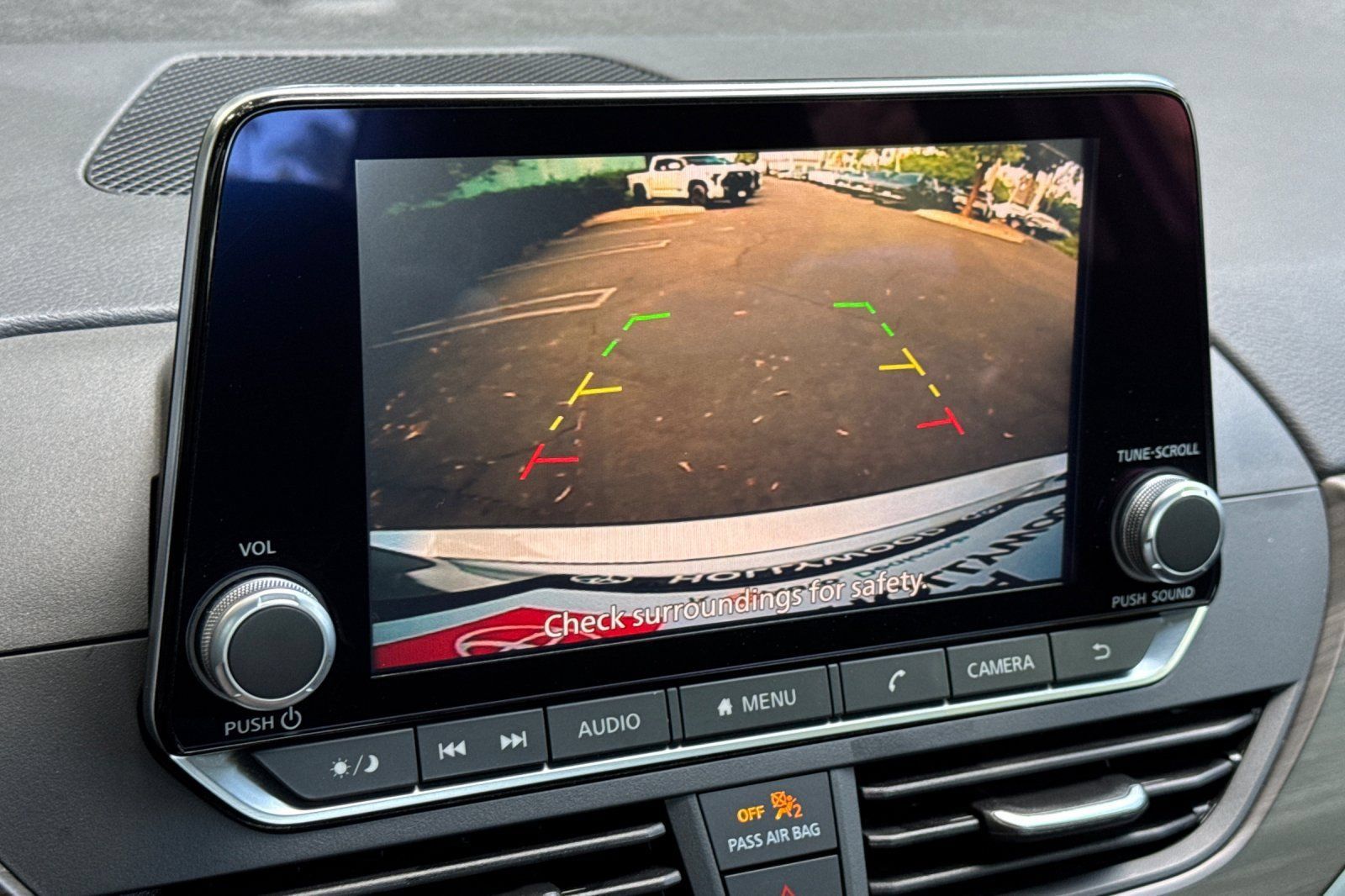 Used 2025 Nissan Altima 2.5 SV FWD image 19