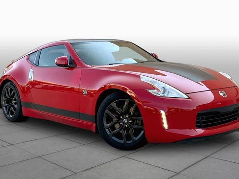 Used 2016 Nissan 370Z Touring w/ Aerodynamics Package RWD image 3