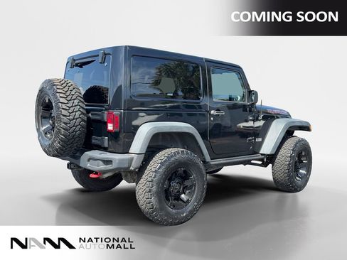 Used 2013 Jeep Wrangler Rubicon AWD/4WD image 5