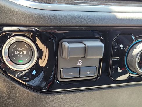 New 2025 Chevrolet Silverado 1500 LT w/ Safety Package image 21