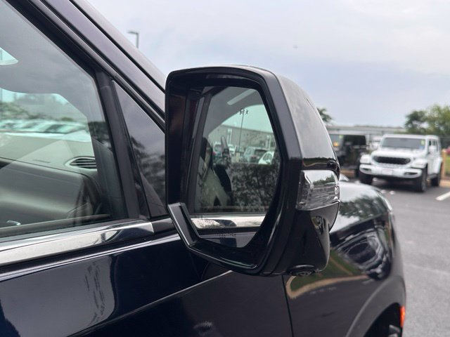 Used 2023 Chevrolet Suburban High Country AWD/4WD image 14