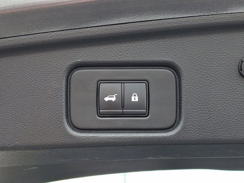 Used 2023 Nissan Pathfinder SL w/ Lighting Package (N92) AWD/4WD image 33