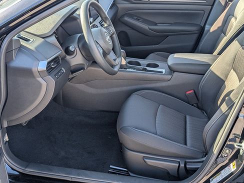 New 2025 Nissan Altima 2.5 S image 8