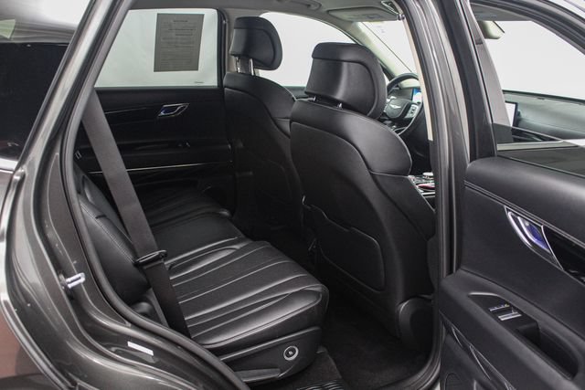 Used 2025 Genesis GV80 2.5T Standard AWD/4WD image 14