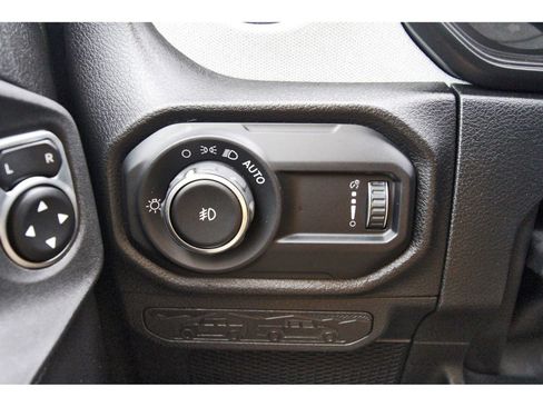 Used 2024 Jeep Wrangler Unlimited Sport AWD/4WD image 16
