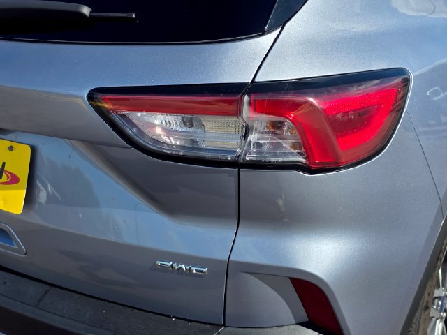 Used 2022 Ford Escape SEL AWD/4WD image 9