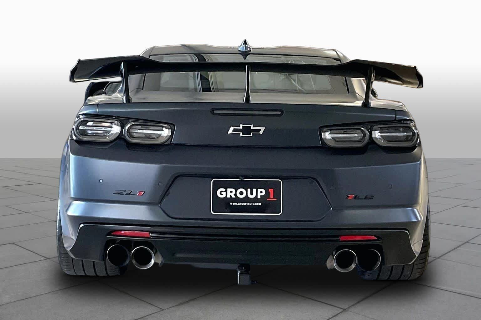Used 2019 Chevrolet Camaro ZL1 RWD image 4