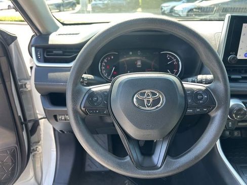 Used 2024 Toyota RAV4 XLE FWD image 21