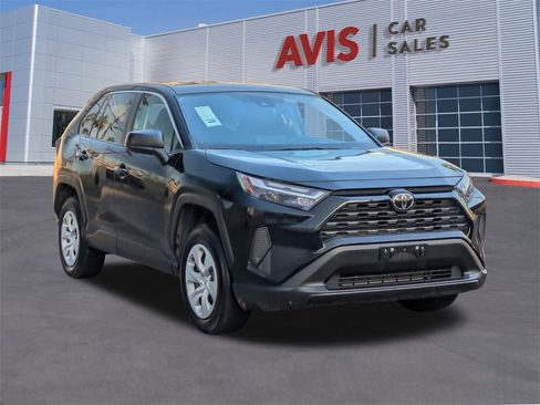 Used 2025 Toyota RAV4 LE image 3