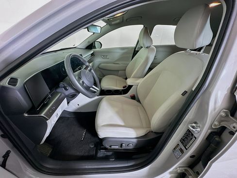 Used 2024 Hyundai Kona SEL image 10