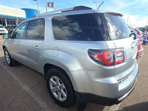 Used 2015 GMC Acadia SLE image 12