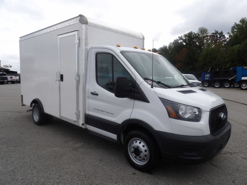 Used 2023 Ford Transit 350 DRW RWD image 10