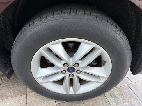 Used 2017 Ford Edge SEL w/ Equipment Group 201A image 33