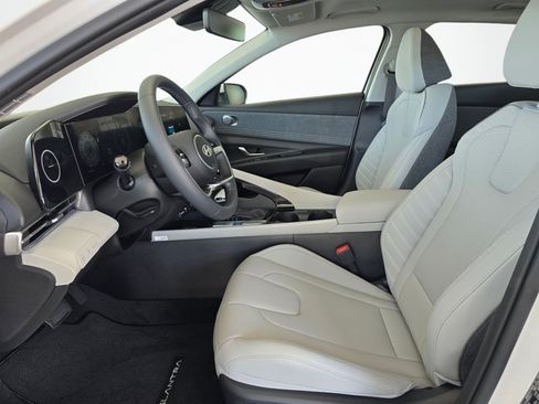 New 2026 Hyundai Elantra Limited FWD image 16