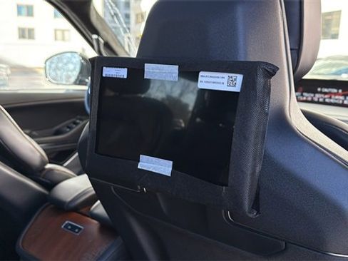 New 2025 Lincoln Navigator L Black Label image 13