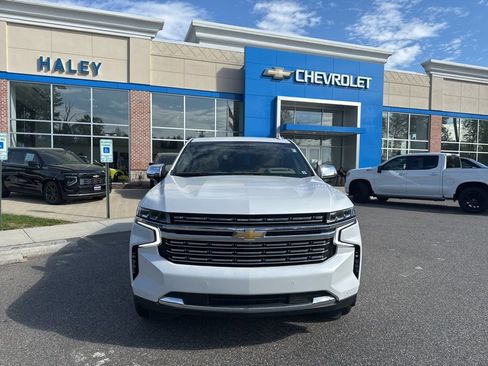 Used 2023 Chevrolet Suburban Premier w/ Premium Package 2 image 2