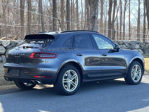 Used 2017 Porsche Macan S image 3