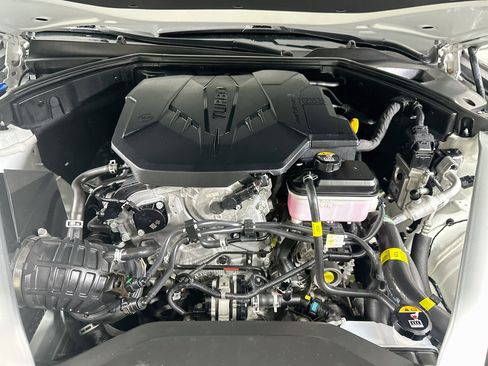 Used 2025 Genesis G70 2.5T AWD/4WD image 32