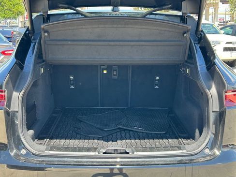 Used 2024 Jaguar F-PACE R-Dynamic S image 14