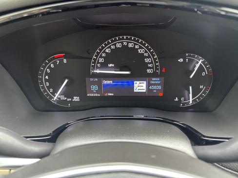 Used 2018 Cadillac XT5 Premium Luxury FWD image 33