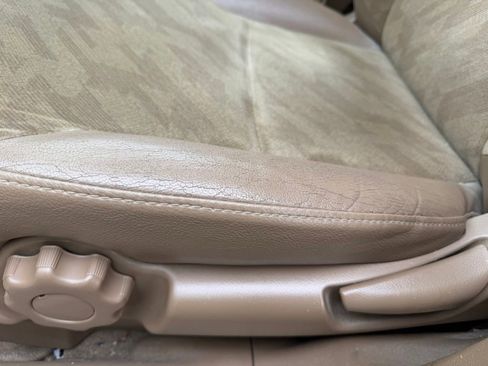 Used 2004 Honda CR-V EX image 7