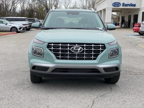 New 2026 Hyundai Venue SEL FWD image 2