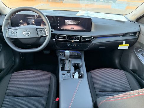 New 2026 Nissan Sentra SR image 9