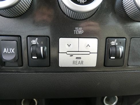 Used 2008 Toyota Sequoia Limited AWD/4WD image 19