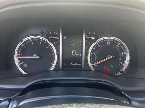 Used 2023 Toyota 4Runner Limited AWD/4WD image 25