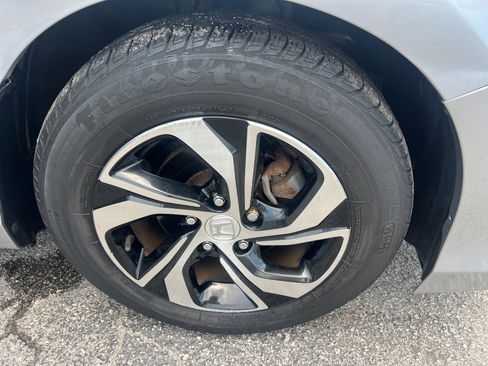 Used 2017 Honda Accord LX image 36