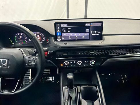 Used 2023 Honda Accord Sport image 28