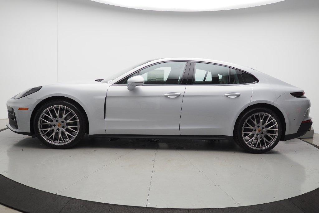 New 2026 Porsche Panamera RWD image 8