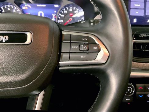 Used 2022 Jeep Compass Latitude AWD/4WD image 20