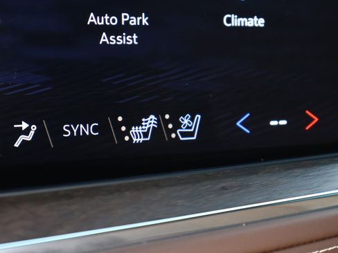 Certified 2025 Chevrolet Suburban High Country image 25