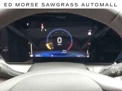 Certified 2025 Chevrolet Trax LT w/ Driver Confidence Package image 22