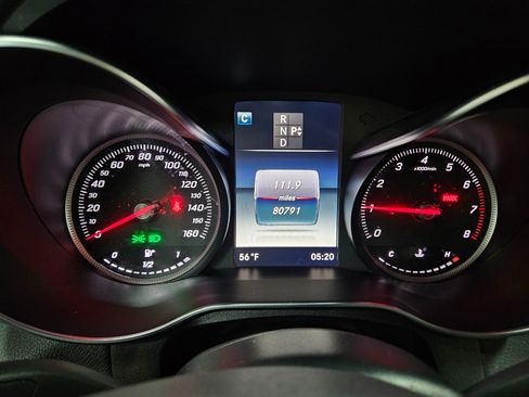 Used 2019 Mercedes-Benz GLC 300 4MATIC image 28