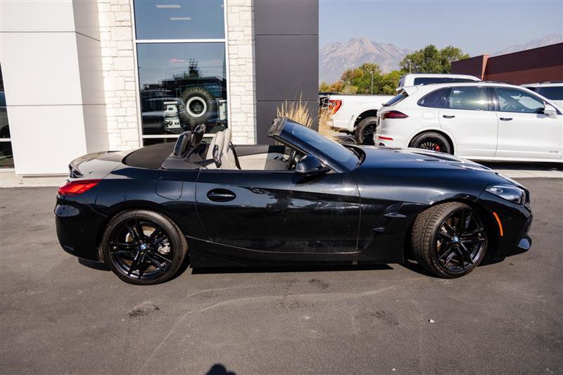 Used 2020 BMW Z4 sDrive30i w/ M Sport Package RWD image 5