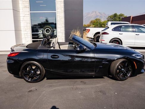 Used 2020 BMW Z4 sDrive30i w/ M Sport Package RWD image 5