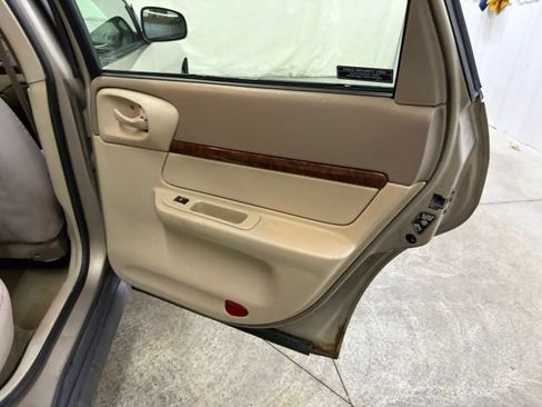 Used 2001 Chevrolet Impala FWD image 11