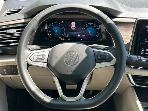 New 2026 Volkswagen Atlas SEL image 25