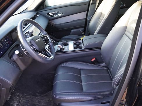 Used 2023 Land Rover Range Rover Velar R-Dynamic S image 6