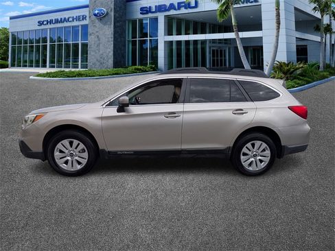 Used 2017 Subaru Outback 2.5i Premium image 4