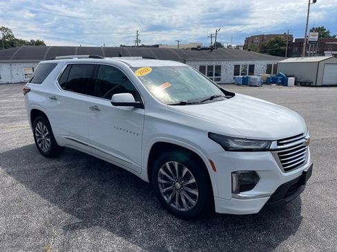 Used 2022 Chevrolet Traverse Premier AWD/4WD image 3