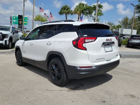 Used 2024 GMC Terrain AT4 w/ Tech Package AWD/4WD image 7